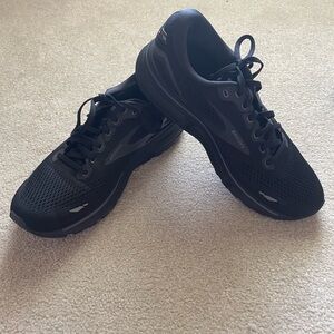 Brooks women’s Ghost 15 Neutral running shoe